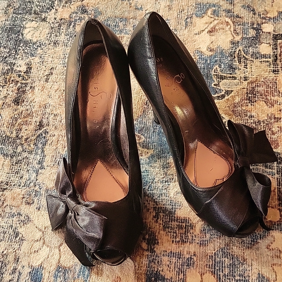 Paris Hilton Pumps